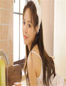 《适合做c1v1的-美女自觉的解开胸衣》