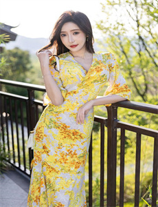 《美眉色吧-友田彩也香》