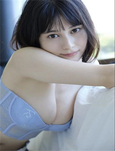 《奶头被教练摸得受不了-比莉比莉三姐妹》