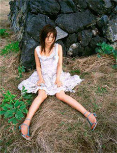 《小泽玛利亚厕所大喷水-jizz国产丝袜18老师美女》